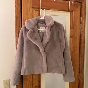 ‼️LAST CHANCE‼️ ABERCROMBIE & FITCH FAUX FUR COAT